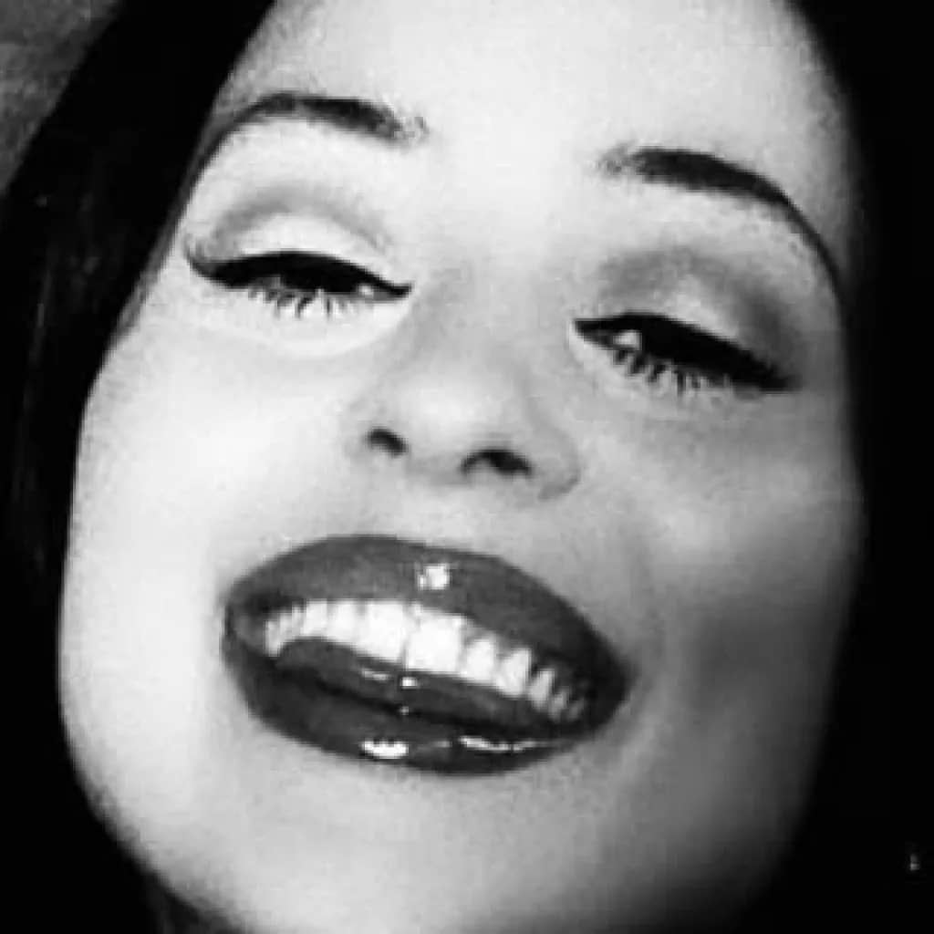 Alexa Demie