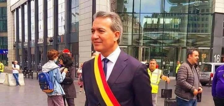 Emir Kır