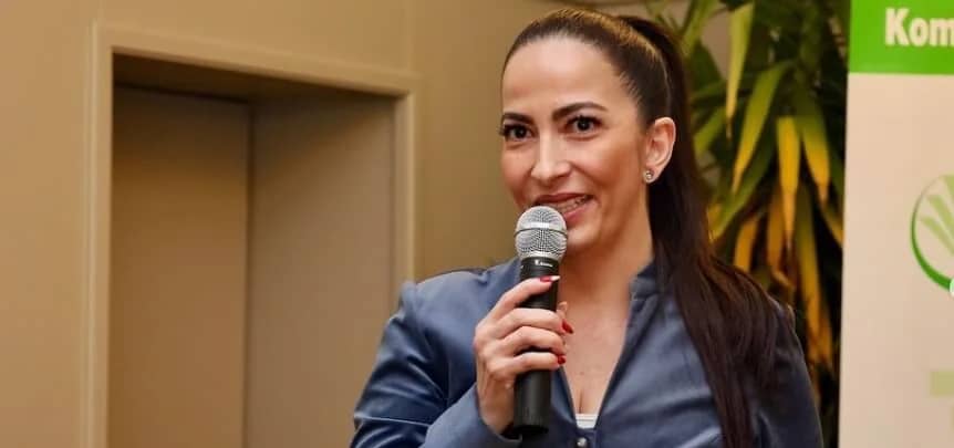 Hülya Duyar