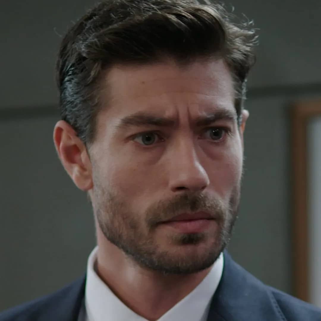 Özgür Başol