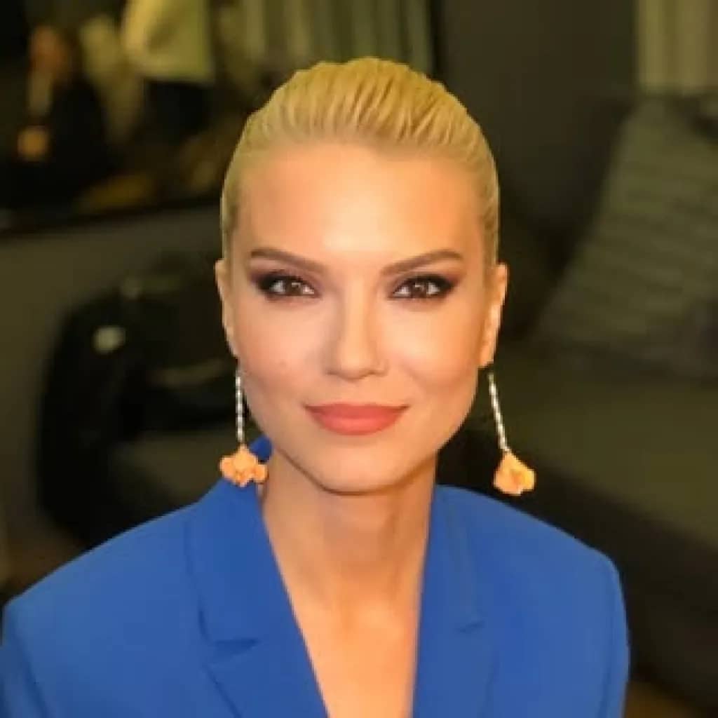 Pelin Çift
