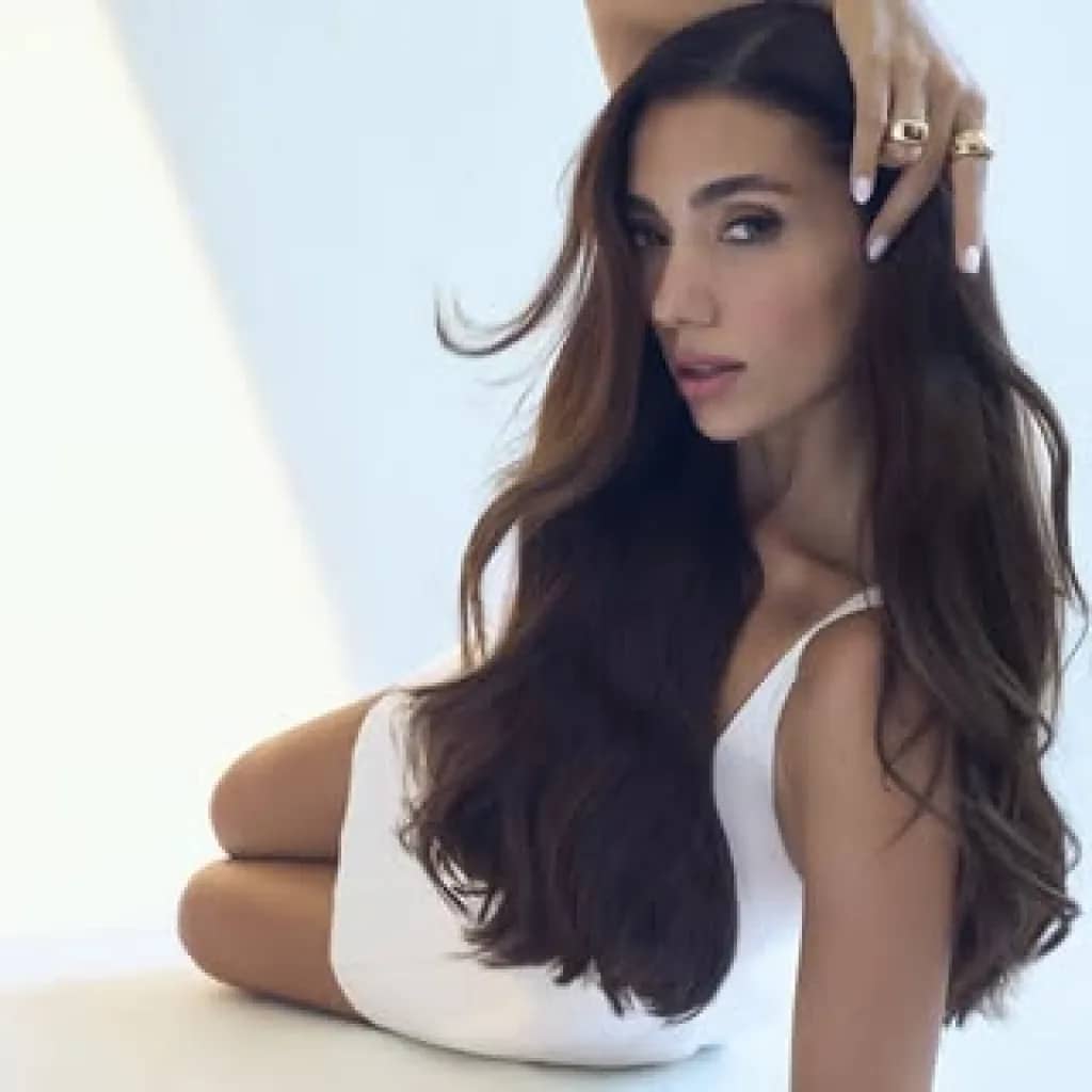 Rachel Araz