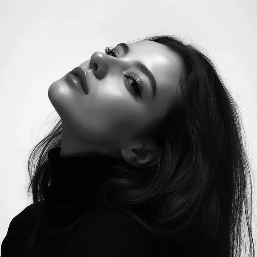 Aslı İşler - Oyuncu (33 yaşında) - Profil fotoğrafı ve resmi görsel