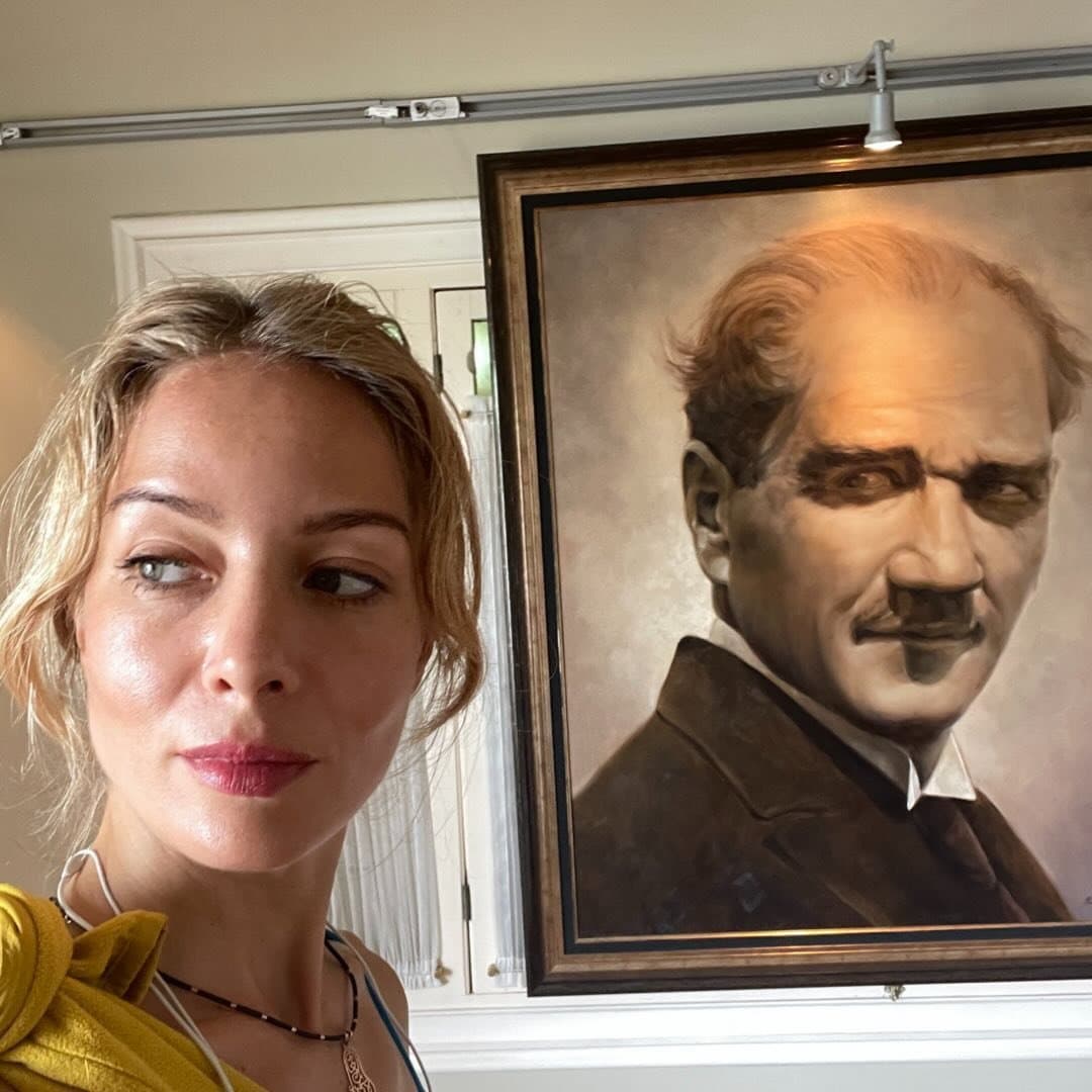 Bade İşçil - Schauspieler (43 alt.) - Profil fotoğrafı ve resmi görsel