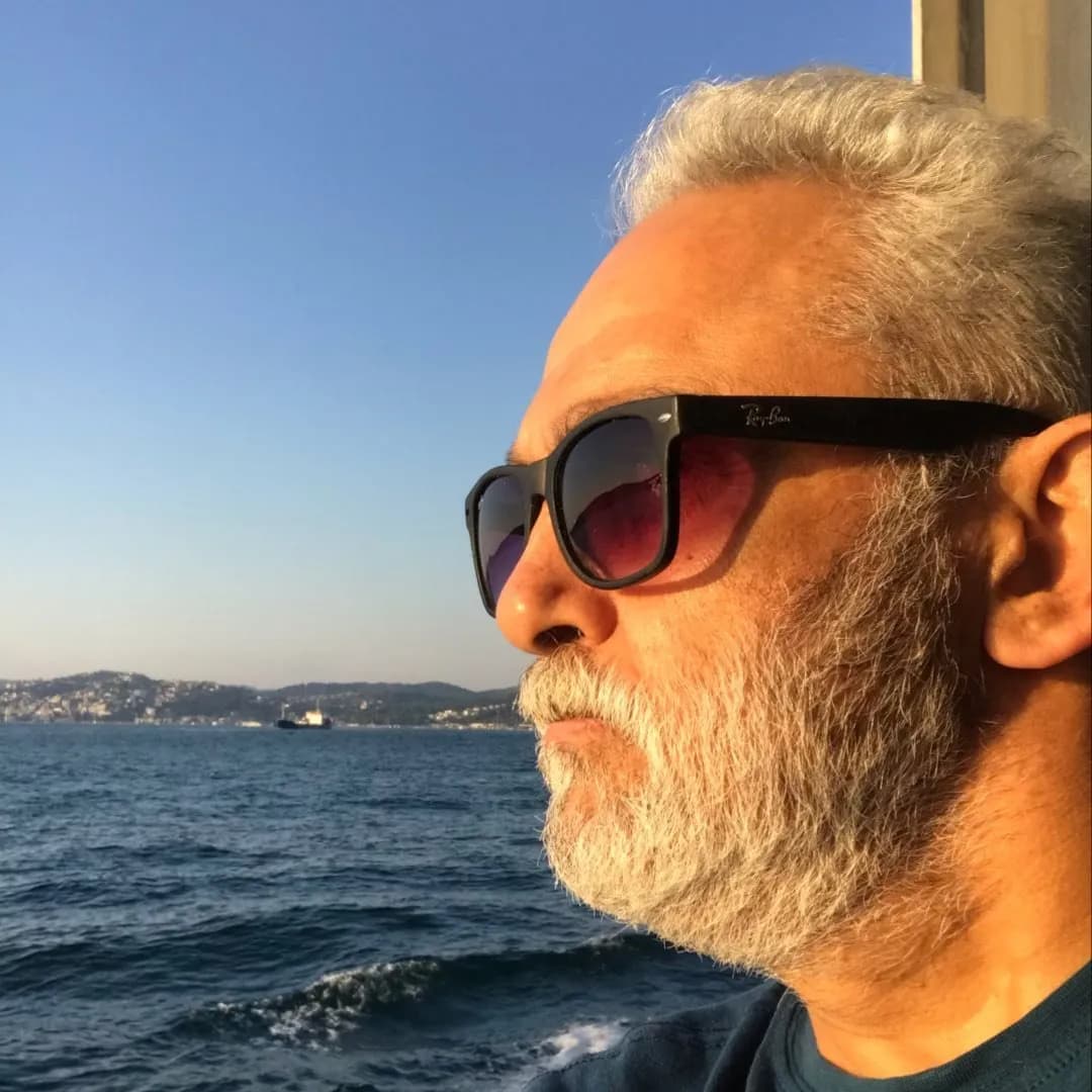 Bora Sivri - Schauspieler (61 alt.) - Profil fotoğrafı ve resmi görsel