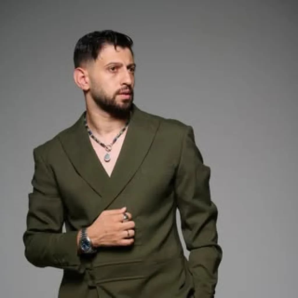 Burak Bulut - Şarkıcı - Profil fotoğrafı ve resmi görsel