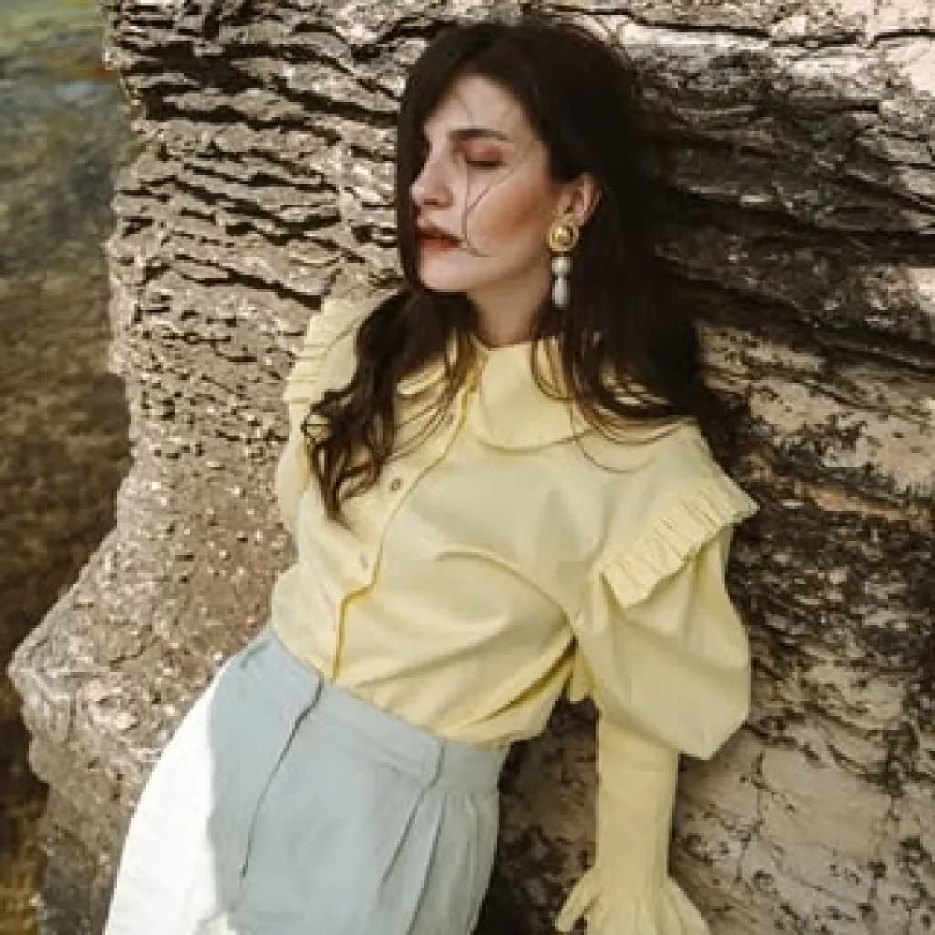Naz Çağla Irmak - Schauspieler (29 alt.) - Profil fotoğrafı ve resmi görsel