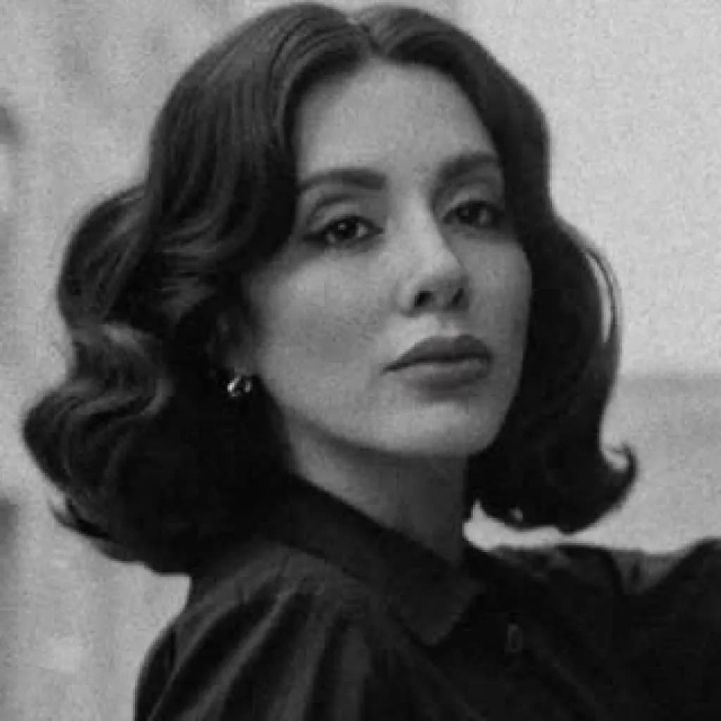 Elif Erol - Schauspieler (39 alt.) - Profil fotoğrafı ve resmi görsel