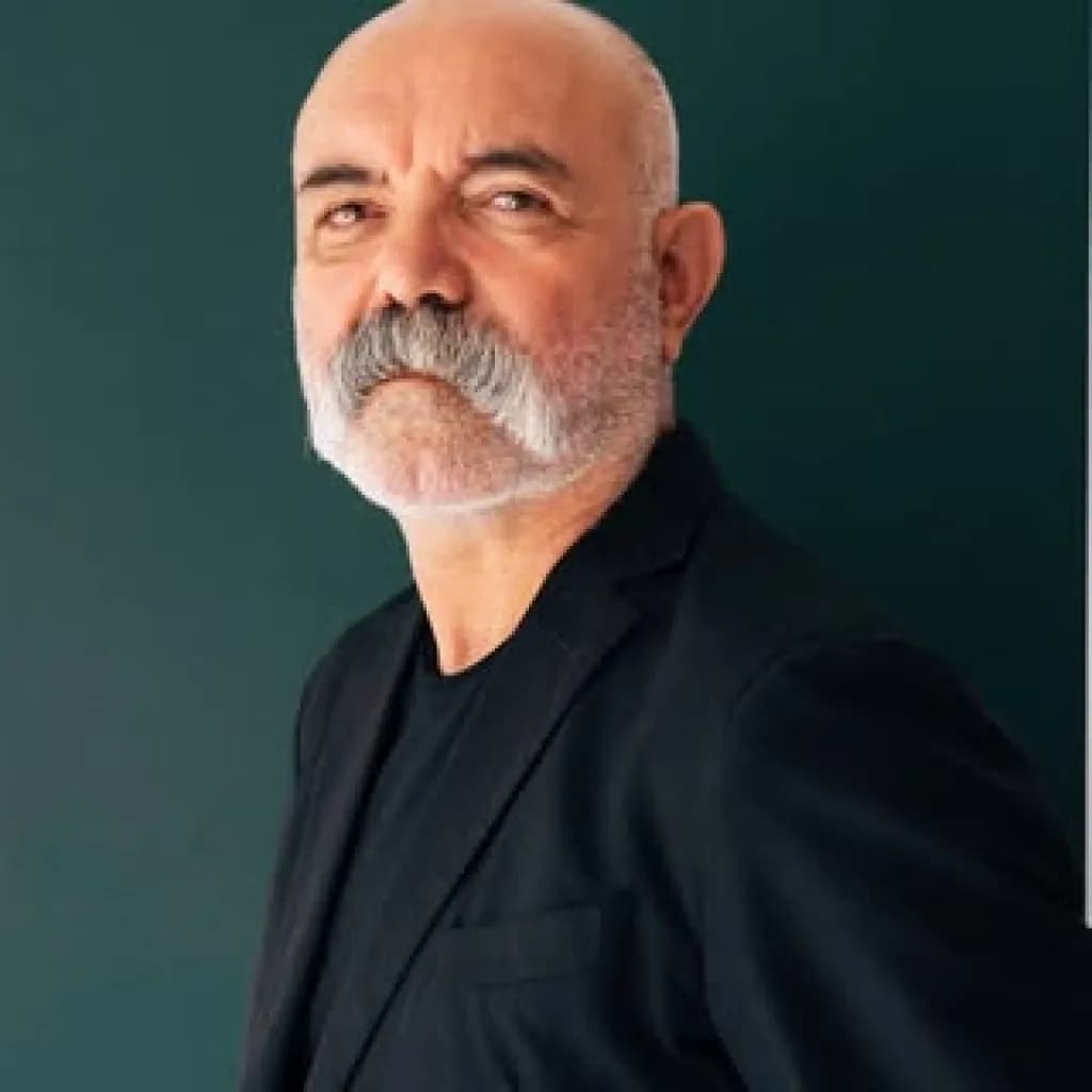 Ercan Kesal - Oyuncu - Profil fotoğrafı ve resmi görsel