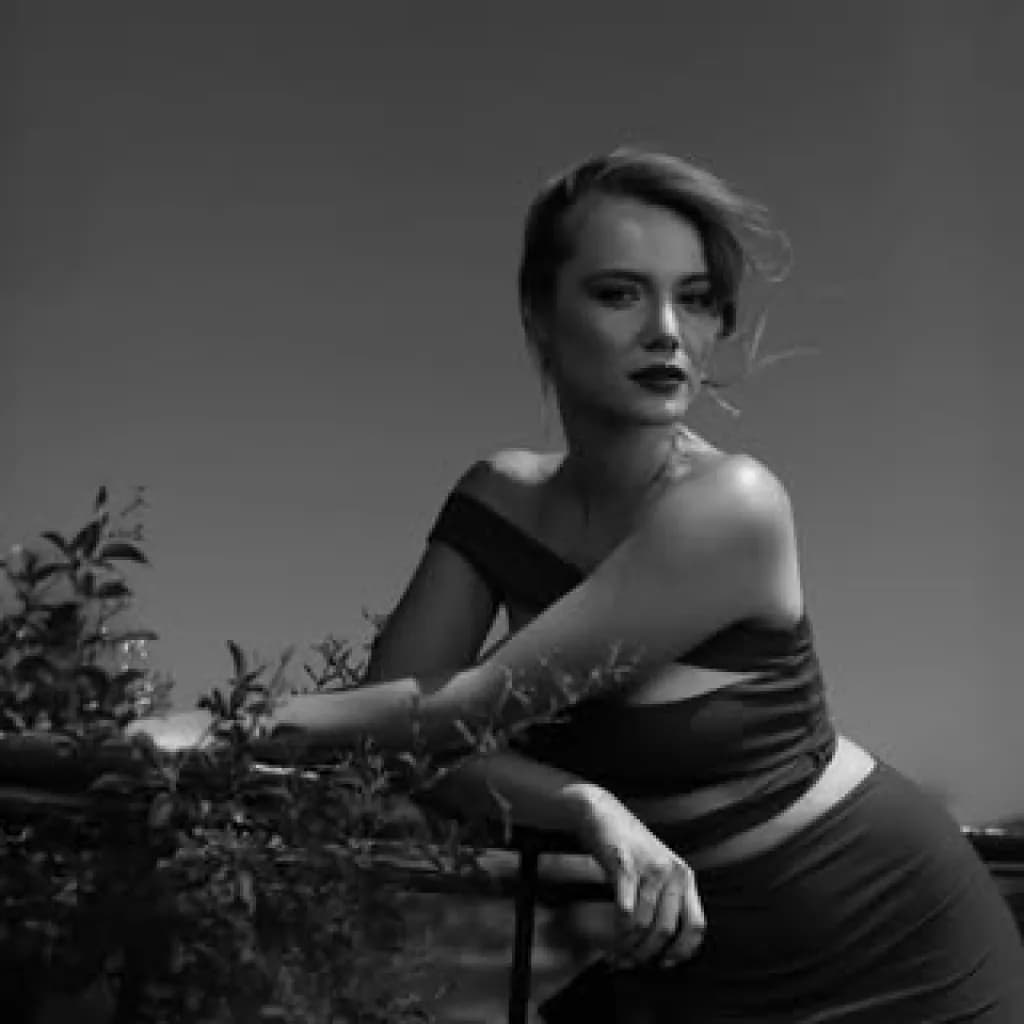 Eslem Akar - Schauspieler (28 alt.) - Profil fotoğrafı ve resmi görsel