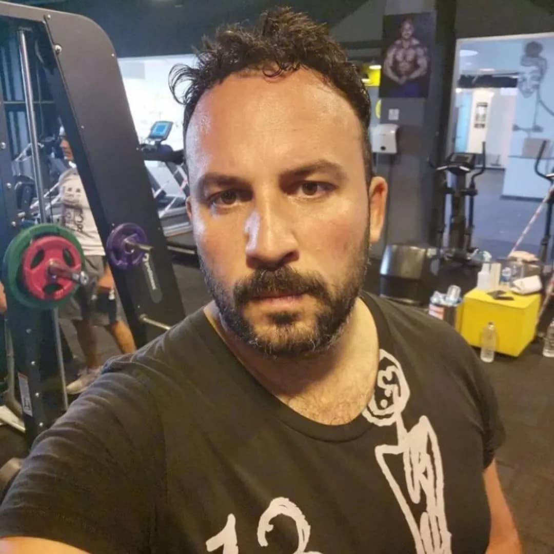 Mustafa Ferit Aktuğ - Schauspieler (47 alt.) - Profil fotoğrafı ve resmi görsel