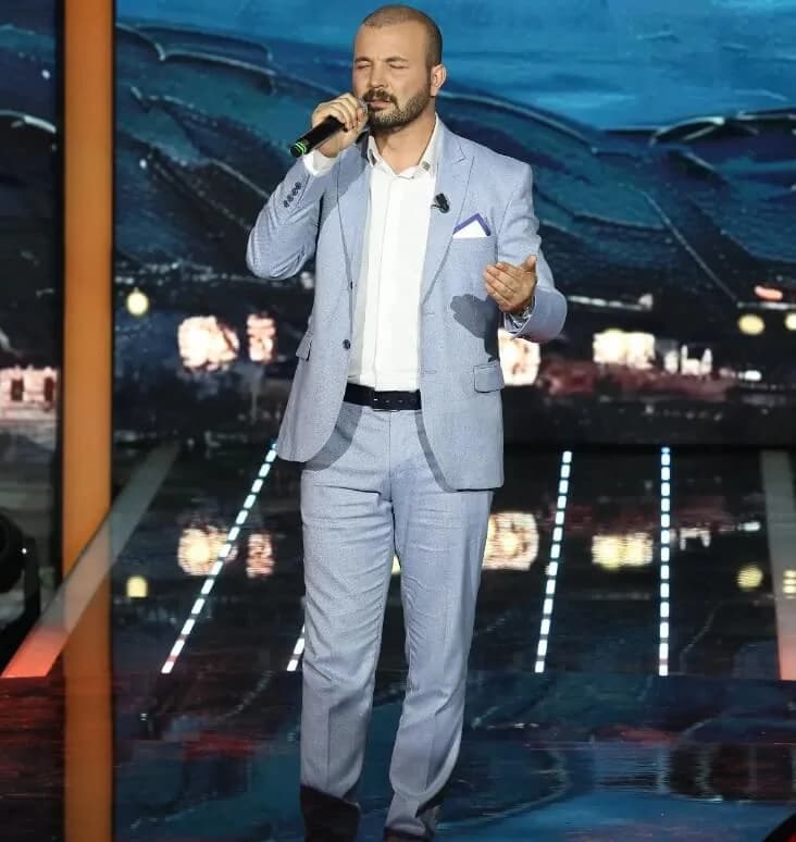 Gökhan Göçmen - Şarkıcı (36 yaşında) - fotoğraf 4
