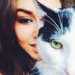 Hande Erçel - Seriendarsteller (32 alt.) - Profil fotoğrafı ve resmi görsel