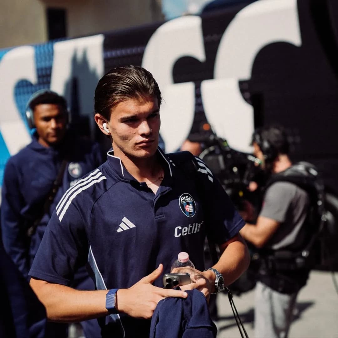 İsak Vural - Fußballspieler (20 alt.) - Profil fotoğrafı ve resmi görsel