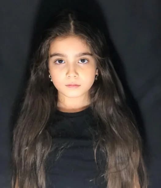Mina Sinenden - Schauspieler (8 yaşında) - fotoğraf 3