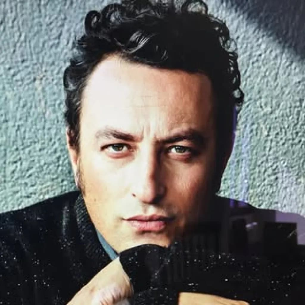 Arif Onur Saylak - Schauspieler (49 alt.) - Profil fotoğrafı ve resmi görsel