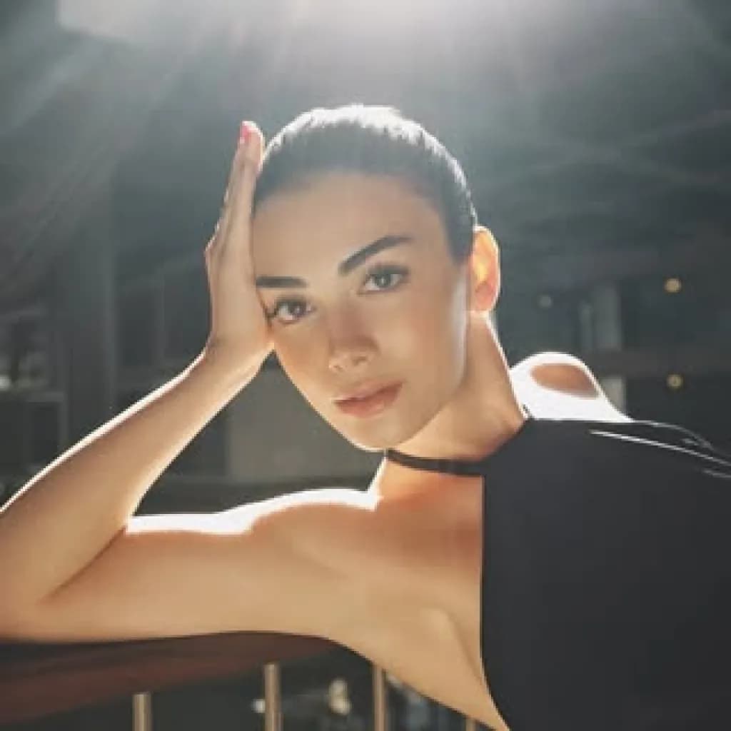 Özge Yağız - Oyuncu