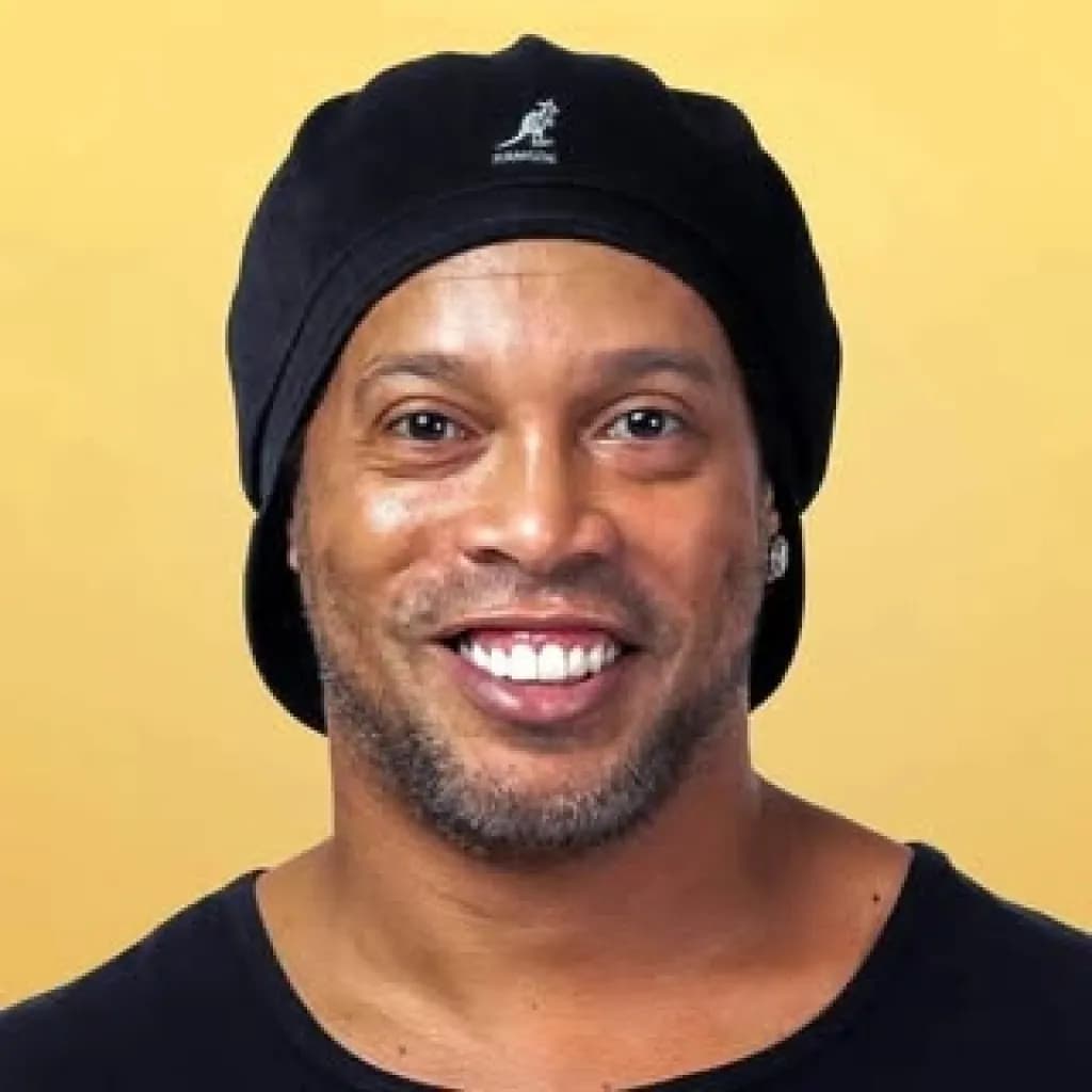 Ronaldo de Assis Moreira - Fußballspieler (46 alt.) - Profil fotoğrafı ve resmi görsel