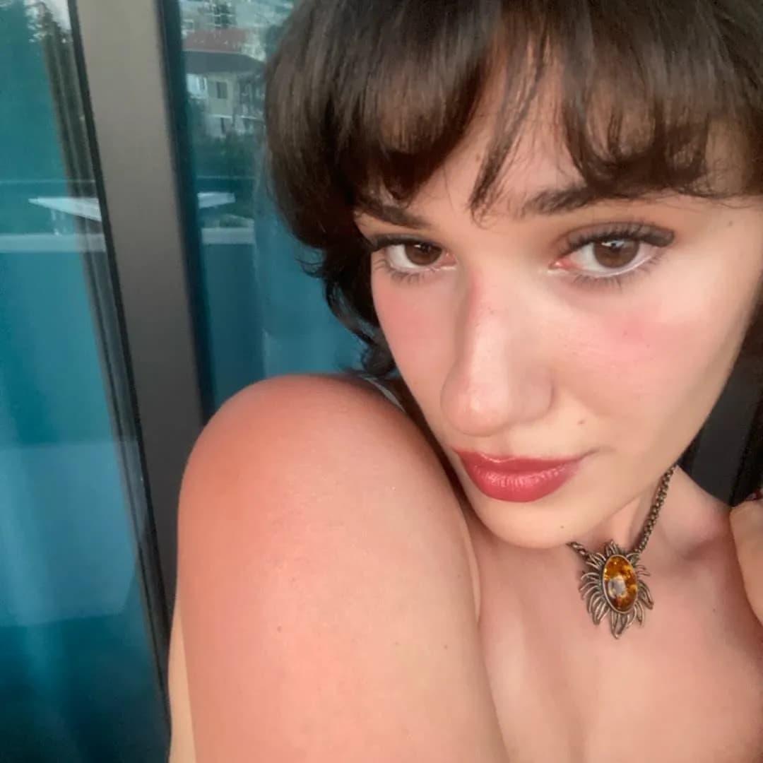 Simay Eşme - Schauspieler (23 alt.) - Profil fotoğrafı ve resmi görsel