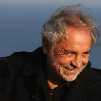 Suavi Eren - Oyuncu (77 yaşında) - Profil fotoğrafı ve resmi görsel