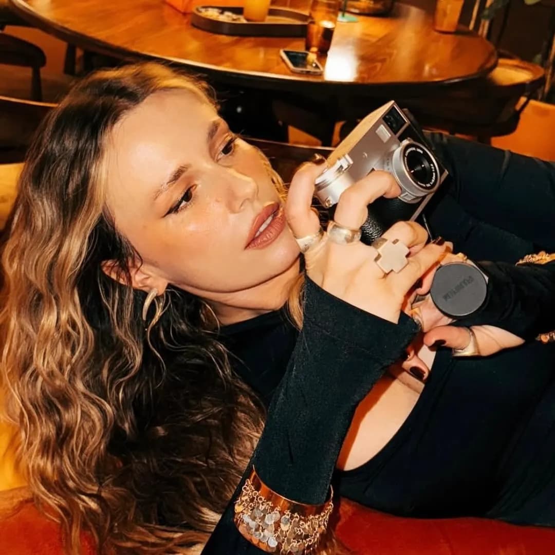 Sümeyra Koç - Schauspieler (39 alt.) - Profil fotoğrafı ve resmi görsel