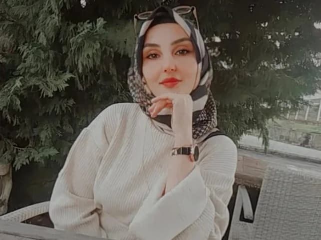 Tutku Savur - Yazar (31 yaşında) - Profil fotoğrafı ve resmi görsel