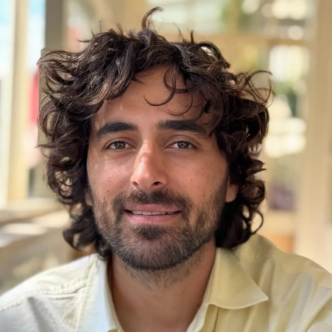 Umut Kaç - Şarkıcı