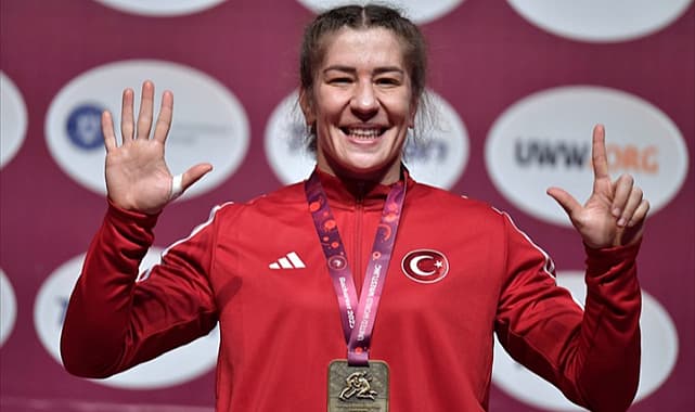 Yasemin Adar Yiğit - Güreşçi (34 yaşında) - fotoğraf 4