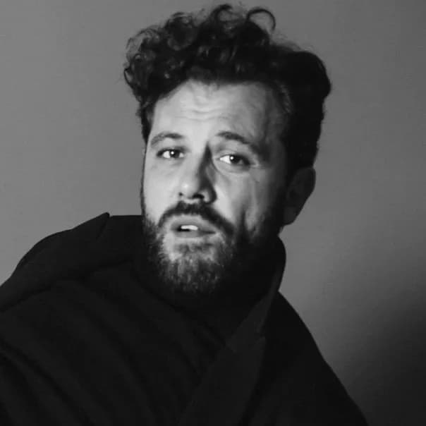 Yusuf Ali Akgün - Schauspieler (42 alt.) - Profil fotoğrafı ve resmi görsel