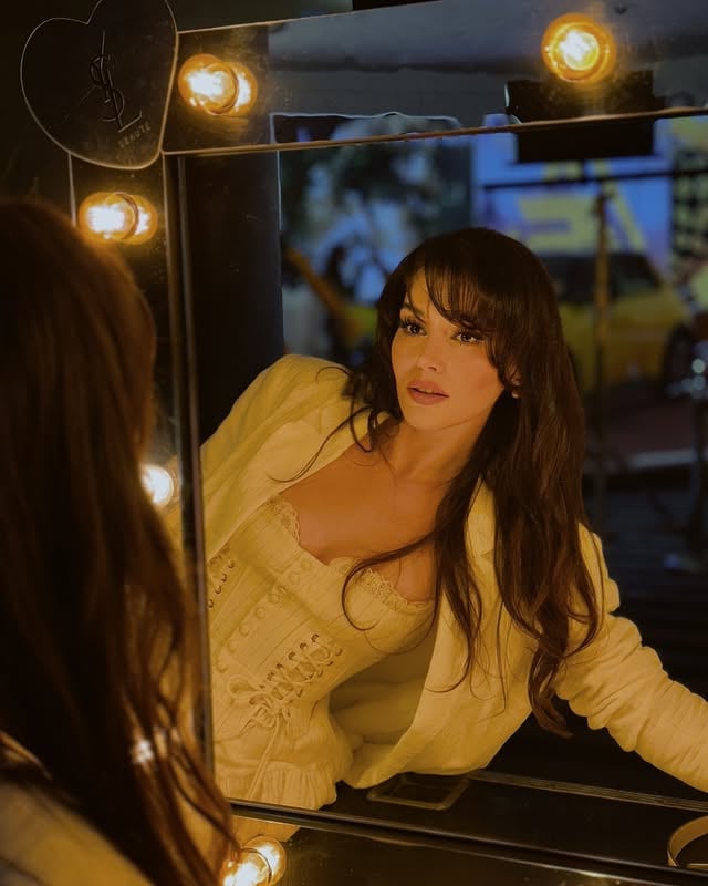 Aybüke Yılmaz - Oyuncu (33 yaşında) - fotoğraf