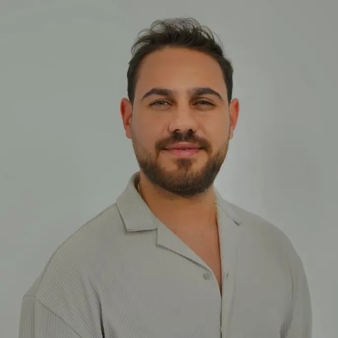 Bektaş Dolu - Şarkıcı (26 yaşında) - Profil fotoğrafı ve resmi görsel
