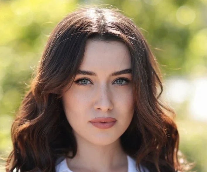 Cemre Arda - Aktyor - sosyal medya fotoğrafı