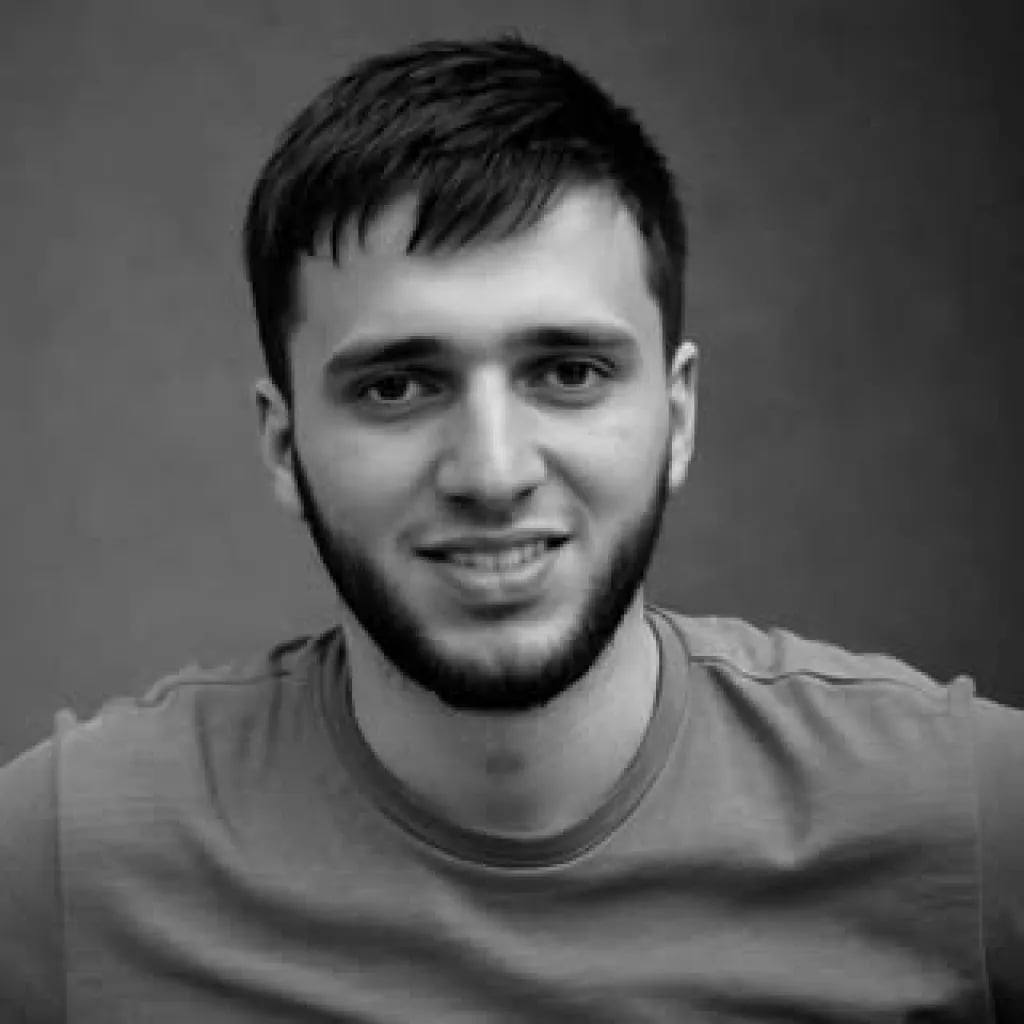 Cenab Ulvi - YouTuber (26 yaşında) - Profil fotoğrafı ve resmi görsel