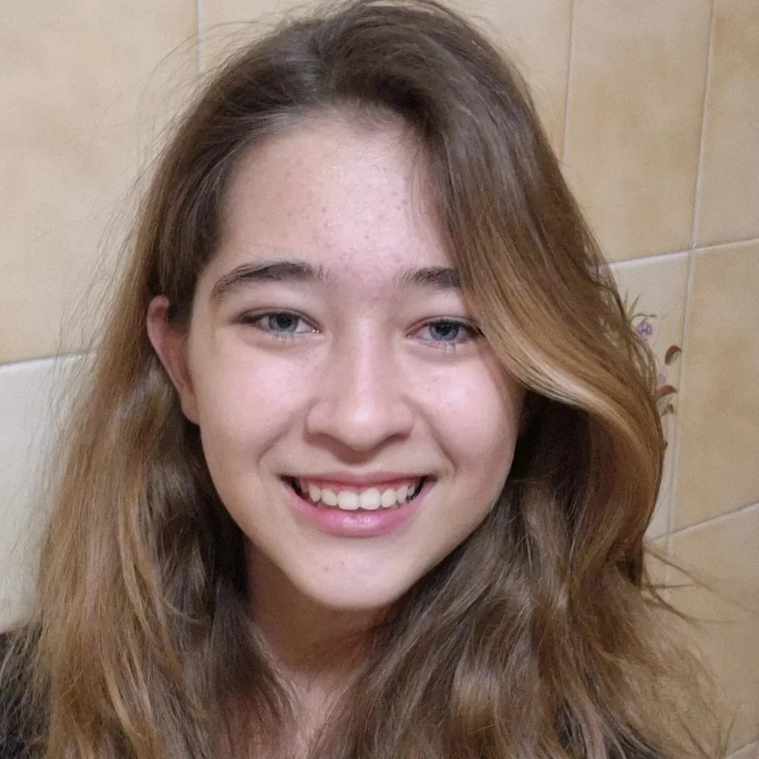 Duru Ünaç - Aktyor (13 yaşında) - Profil fotoğrafı ve resmi görsel