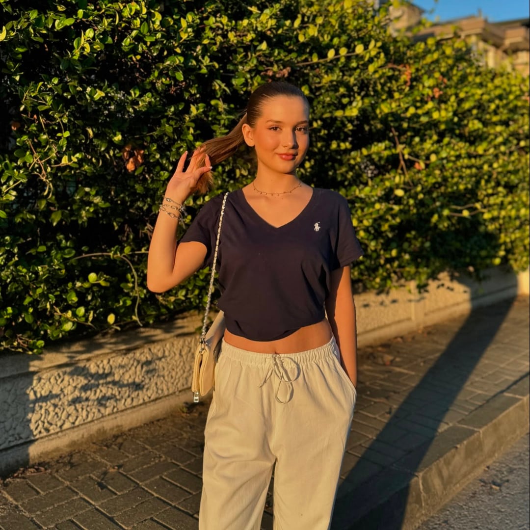 ecrin-su-oban-kimdir-19-ya-nda-youtuber-kocaeli-do-umlu