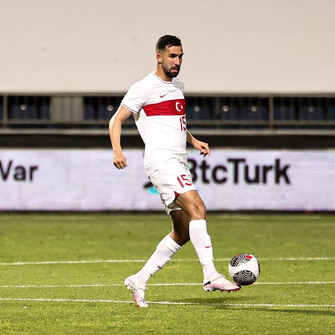 Emin Bayram - Futbolcu (23 yaşında) - Profil fotoğrafı ve resmi görsel