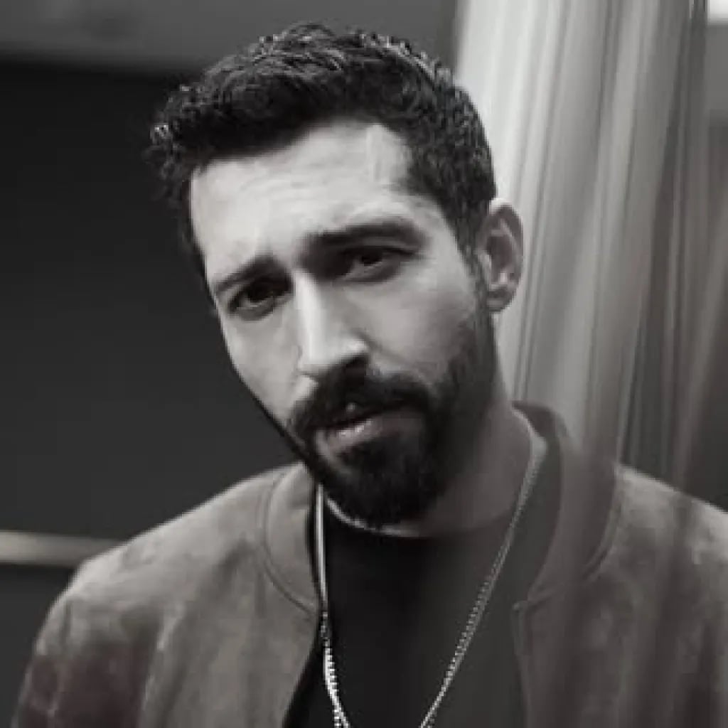 Emre Bulut - Aktyor (34 yaşında) - Profil fotoğrafı ve resmi görsel