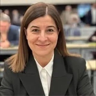 Fatma Aksal - Politikacı (61 yaşında) - Profil fotoğrafı ve resmi görsel