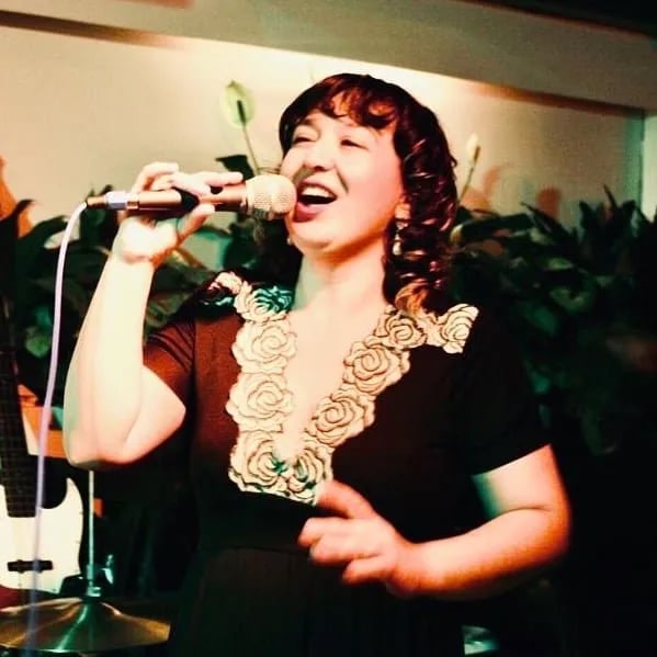 Figen Genç - Muganni (57 yaşında) - Profil fotoğrafı ve resmi görsel