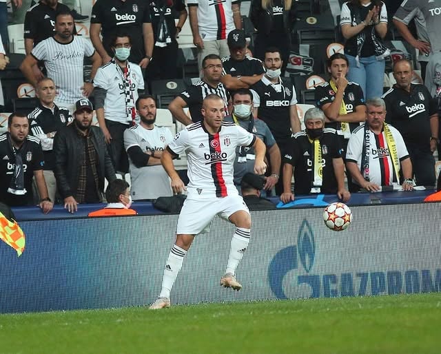 Gökhan Töre - Futbolcu (34 yaşında) - günlük yaşam fotoğrafı
