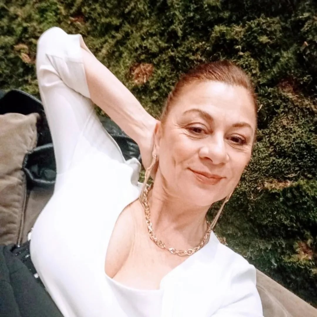 Hülya Şen - Aktyor (58 yaşında) - Profil fotoğrafı ve resmi görsel