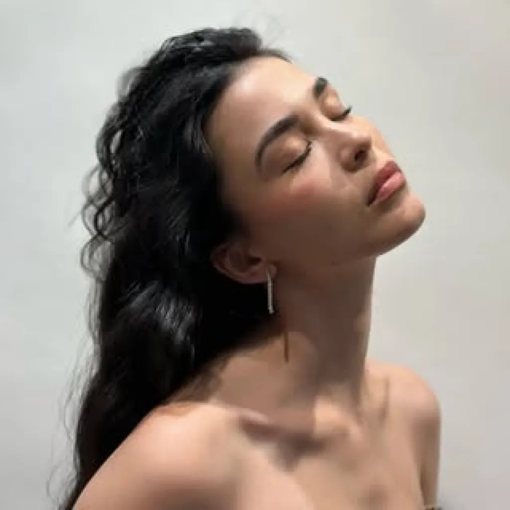 Iraz Yıldız - Müzisyen (29 yaşında) - Profil fotoğrafı ve resmi görsel