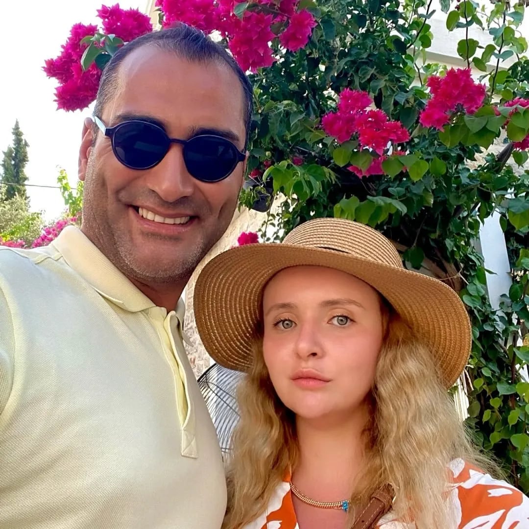 Jale Azaklı - Aktyor (32 yaşında) - Profil fotoğrafı ve resmi görsel