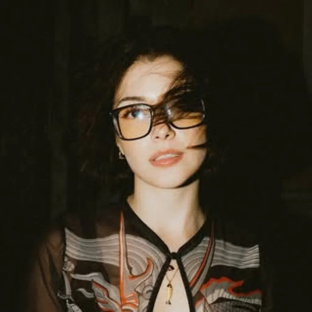 Lalfizu  - Şarkıcı (25 yaşında) - Profil fotoğrafı ve resmi görsel