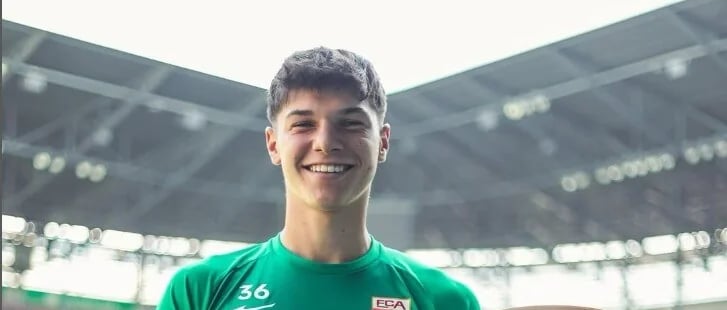 Mert Kömür - Futbolcu (21 yaşında) - Profil fotoğrafı ve resmi görsel