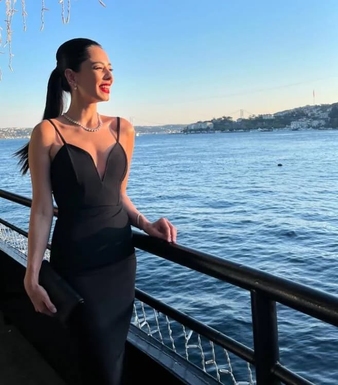 Merve Sevi - Aktyor (39 yaşında) - fotoğraf