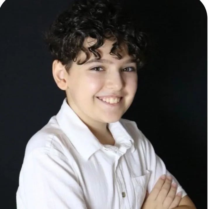 Poyraz Ar - Aktyor (13 yaşında) - Profil fotoğrafı ve resmi görsel