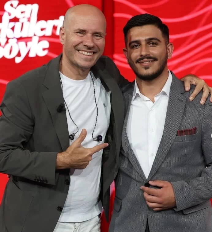 Şahin Karakuş - Şarkıcı (24 yaşında) - sosyal medya fotoğrafı