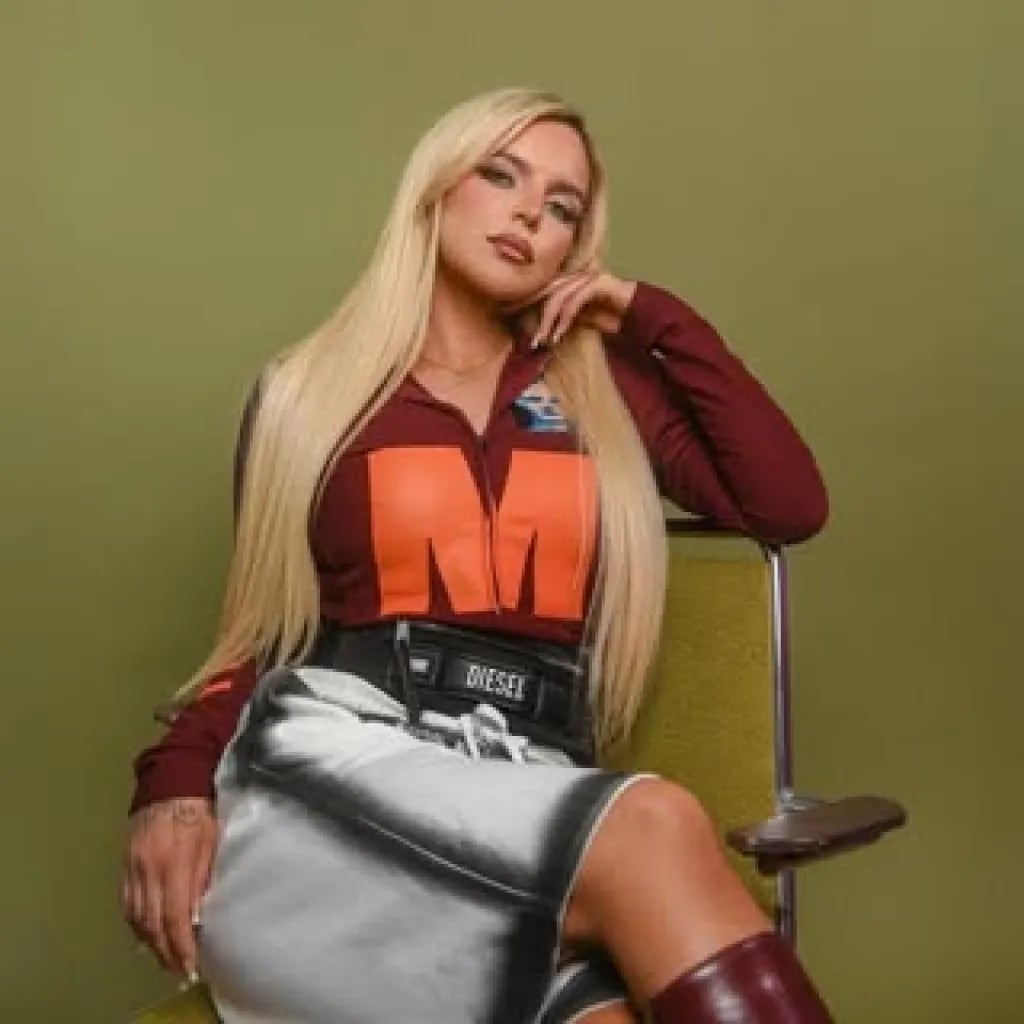 Toni Watson - Muganni (33 yaşında) - Profil fotoğrafı ve resmi görsel