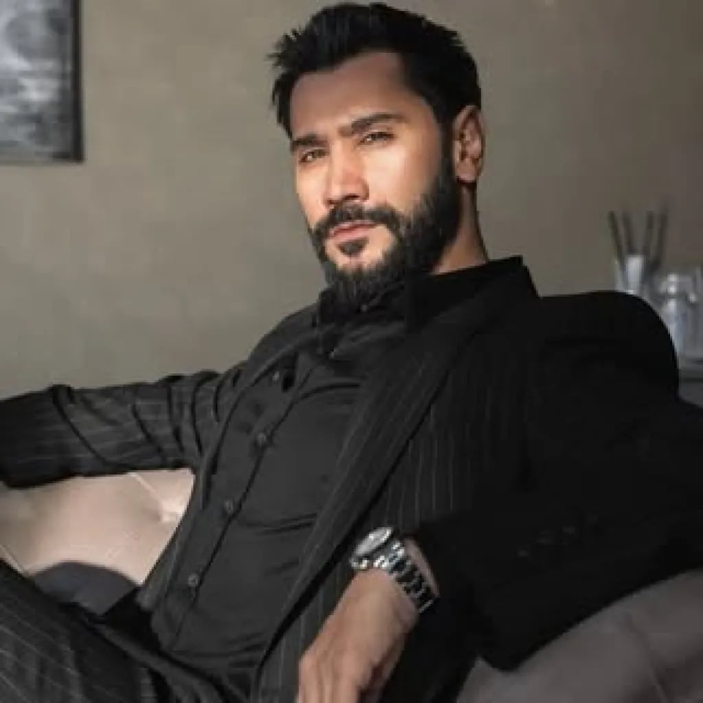 Uğur Güneş - Aktyor (39 yaşında) - Profil fotoğrafı ve resmi görsel